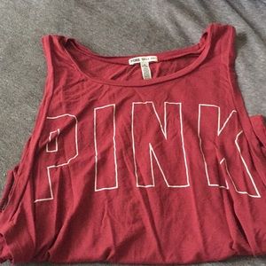 pink tank top
